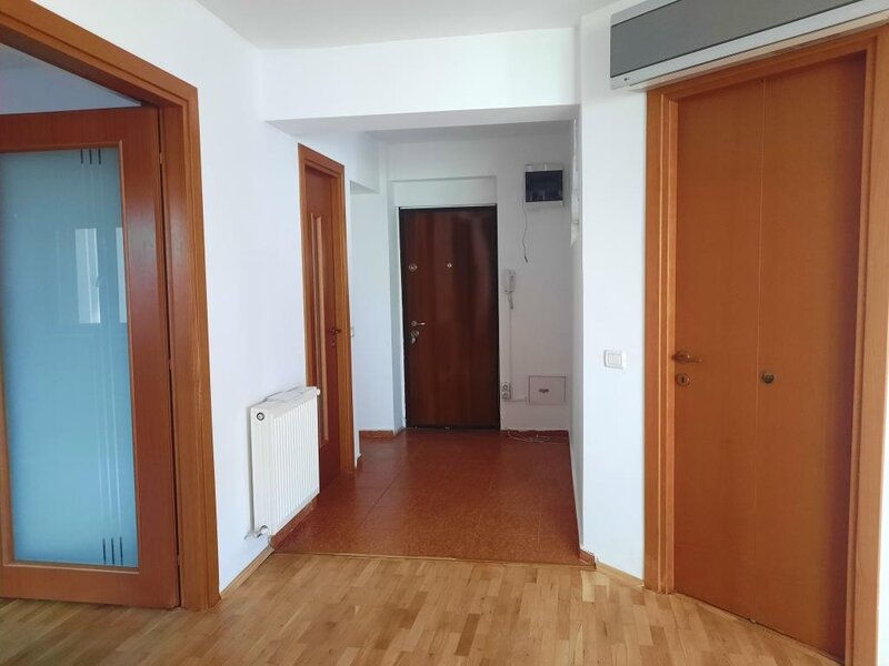 Mosilor/ Stefan cel Mare, vila, p+1 duplex, 4 camere